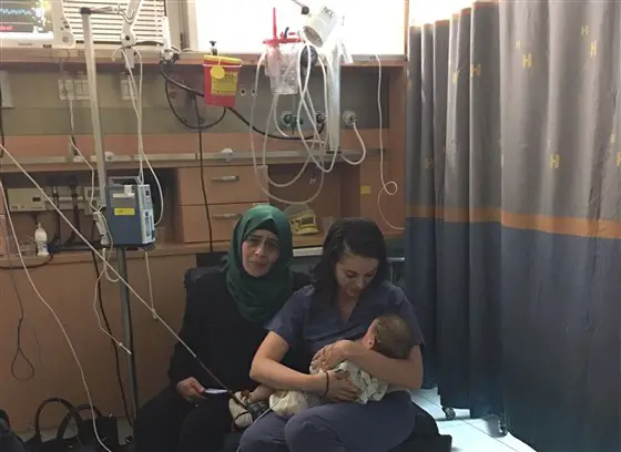palestine nurse baby today inline 170607 0a3c7ef761682ce138274fac21bfe46b.fit 560w