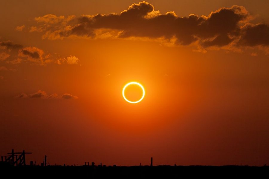 1024px Annular eclipse ring of fire