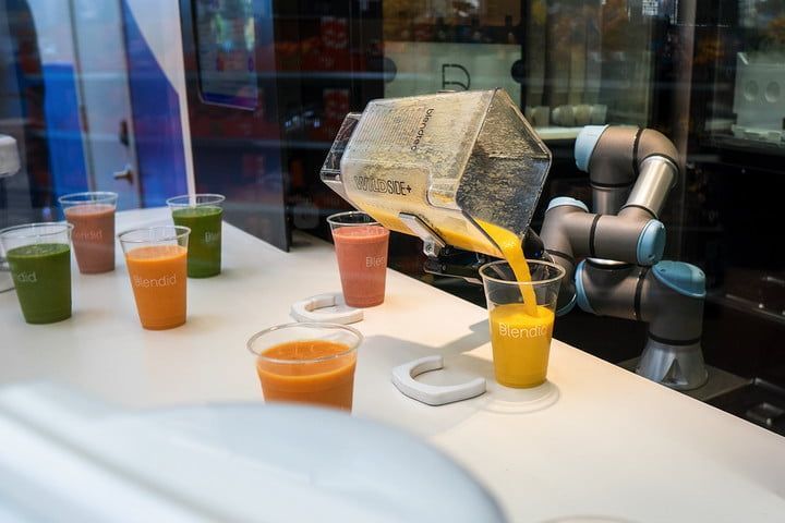 smoothie-making bot